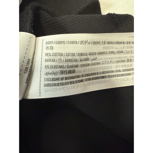 5 ABERCROMBIE & FITCH A&F - 1 Soft Rib & 4 Essentials Scoop Tank Shirts - Medium - Picture 3 of 16